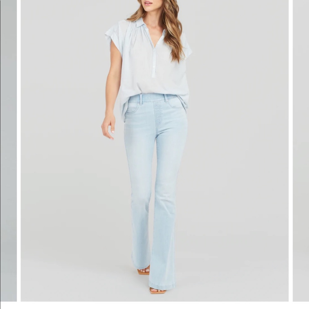 Spanx Flare Jeans, Light Wash, Size Large Petite